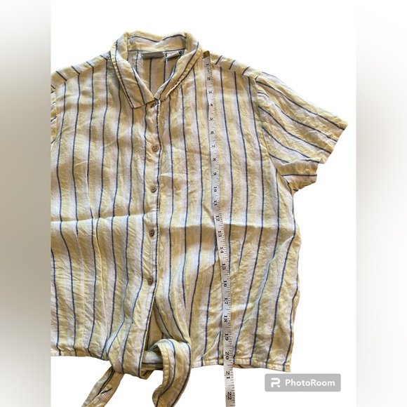 Rachel Zoe Striped 100% Linen Button Down Top. Size Medium. - Picture 6 of 6